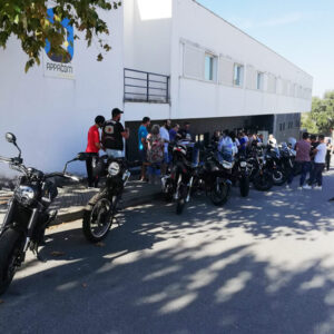 Visita Especial: Motards Invadem o Lar Residencial